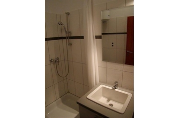 Croaţia Privát Baška, Exteriorul